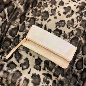 🌸 Iridescent shiny festival party clutch